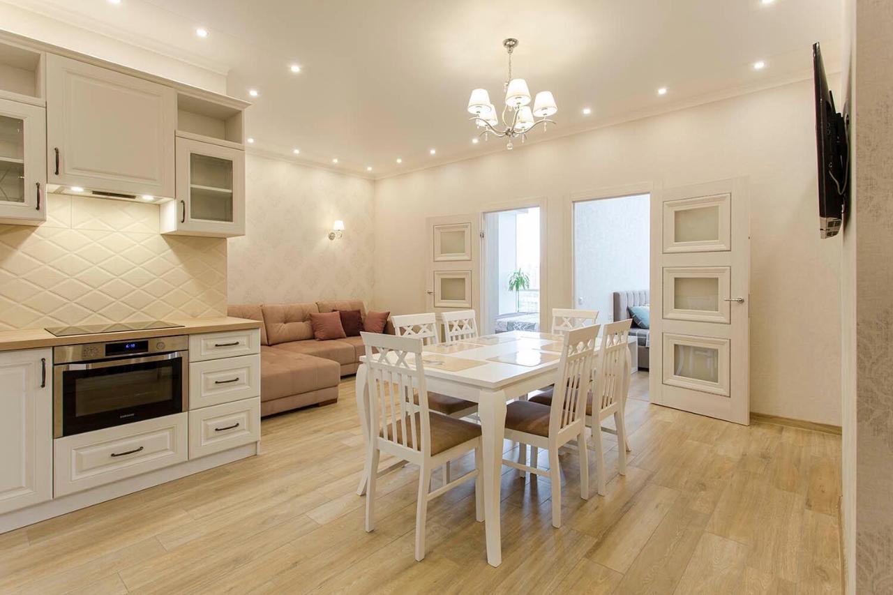 2-Roomed Apartment With Living Room Odessa Exterior foto