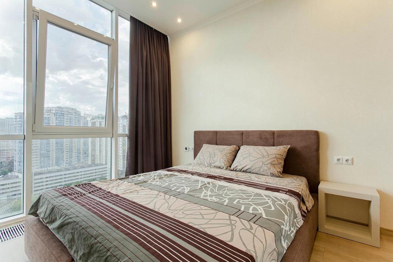 2-Roomed Apartment With Living Room Odessa Exterior foto